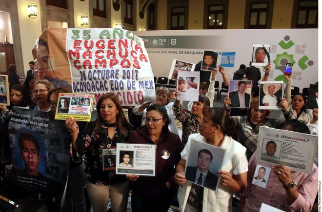 "Los queremos vivos, ese es del deseo y vamos a dedicar todo lo que se necesite. El Estado mexicano se va a dedicar a la búsqueda de los desaparecidos", sostuvo AMLO.