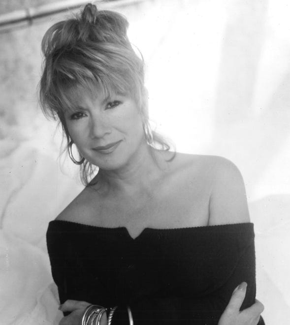 Vikki Carr is seen in the late '80s.