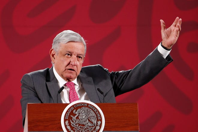 El presidente de México, Andrés Manuel López Obrador, durante su conferencia de prensa matutina, este lunes, en Palacio Nacional, en Ciudad de México (México).