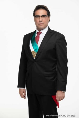 Eduardo Yañez confirma su salida de la telenovela “Si nos dejan”.
