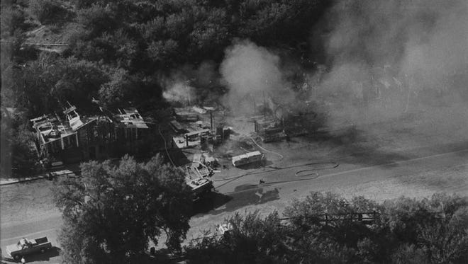 Se produjo un incendio en Tortilla Flat el 22 de abril de 1987.