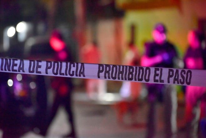 El alcalde del municipio mexicano de Zapotlán de Juárez, Manuel Aguilar García, fue asesinado anoche a balazos en su domicilio, informaron este viernes las autoridades locales.