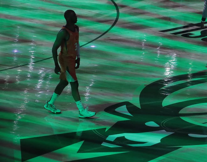 Phoenix Suns guard Chris Paul (3) prepares to play against the Milwaukee Bucks during Game 6 of the NBA Finals at Fiserv Forum July 20, 2021.