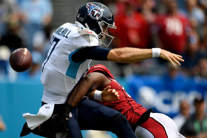 Tennessee Titans quarterback Ryan Tannehill (17) is sacked by Arizona Cardinals middle linebacker Chandler Jones (55) during the first quarter at Nissan Stadium Sunday, Sept. 12, 2021 in Nashville, Tenn.

Titans Cards 089