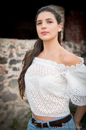 Gaby Mellado interpreta a Clara en "La Desalmada".