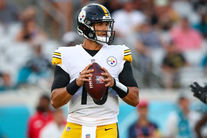 Pittsburgh Steelers quarterback Mitch Trubisky looks to pass the ball during a preseason game against the Jacksonville Jaguars on Aug 20.