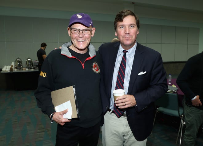 James Carville (left) and Tucker Carlson attend Politicon 2018.